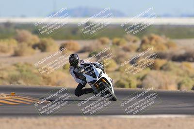 media/Nov-06-2023-Moto Forza (Mon) [[ce023d0744]]/3-Intermediate Group/Session 5 (Turn 4)/